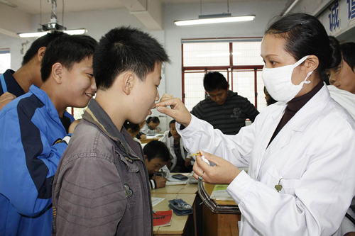 专家分析H7N9死亡病例称吸烟男性居多