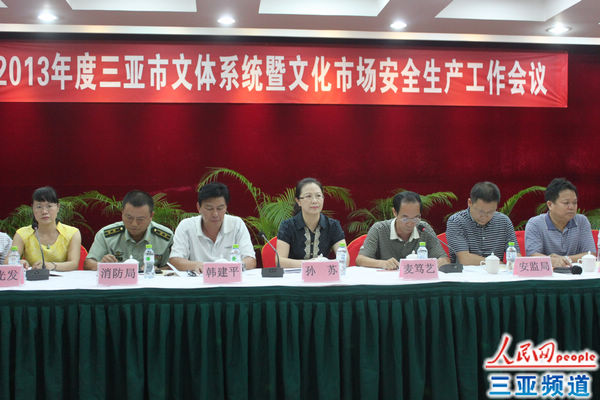 江西城管群殴市民图片