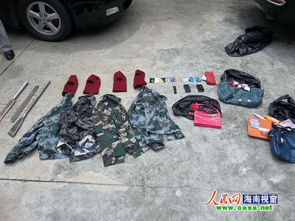 海口持刀枪<em>蒙面</em>抢劫发廊<em>女</em>团伙落网 1人在逃-