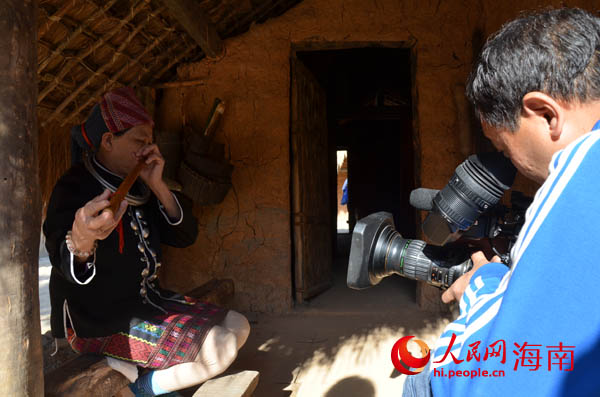 组图:央视《地理·中国》赴槟榔谷取景拍摄