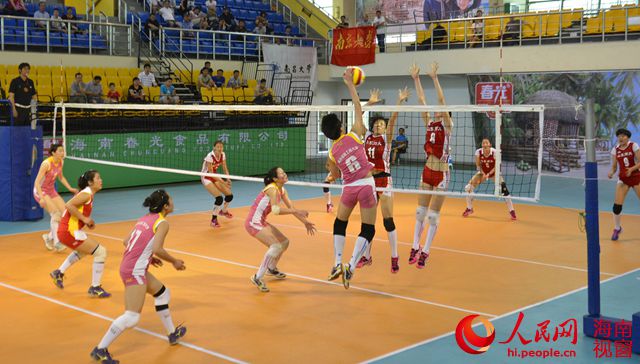 春光杯 中国大学生排球联赛在文昌拉开战幕