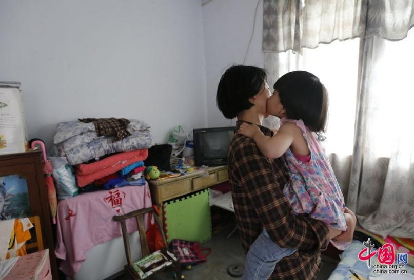 <em>2岁</em>幼女遭幼儿园园长丈夫性侵一年 犯人不算强