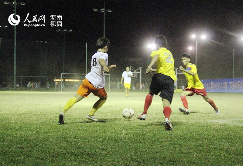 �鶼��˹�����ϴ�ѧ��VS��϶�����˵��ֵܣ� 