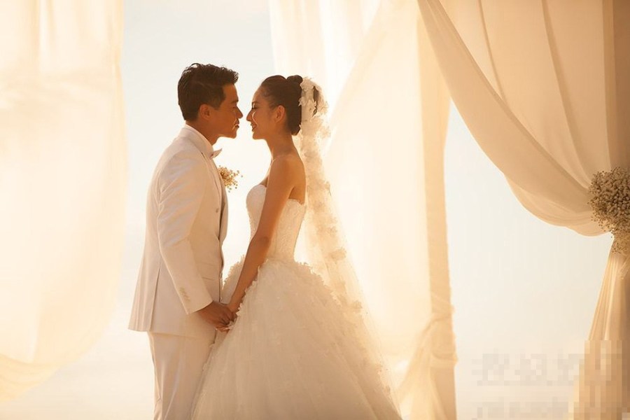 1月16日 陳思誠佟麗婭大溪地結婚