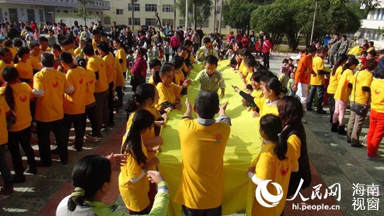龙江农场中心幼儿园举行主题亲子活动