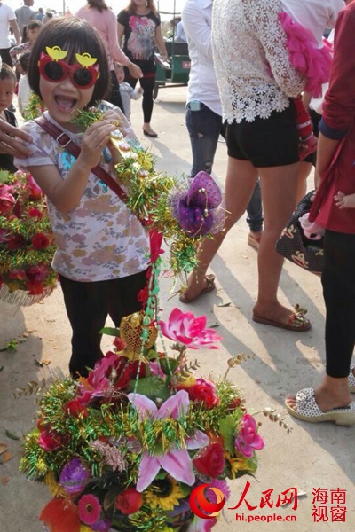 组图:海南临高新盈渔民地方特色闹元宵