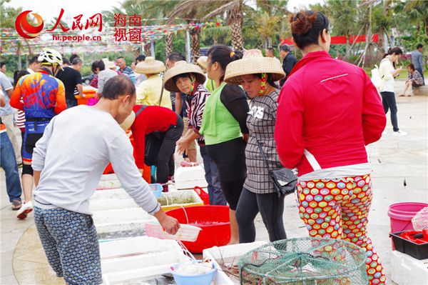 潭门镇海鲜_琼海小伙辞深圳工作回潭门开海鲜店想打造连锁店(2)