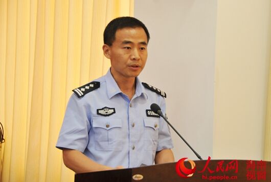 儋州新任公安局长:发挥好公安 刀把子 作用