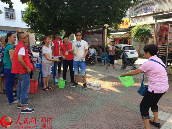怎么到社区做志愿者 LOCAL201610102250000452609557981.jpg