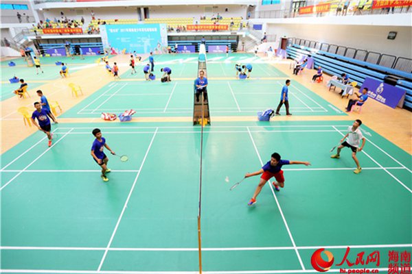 “陵水杯”2017年海南省少年羽毛球錦標賽比賽現場