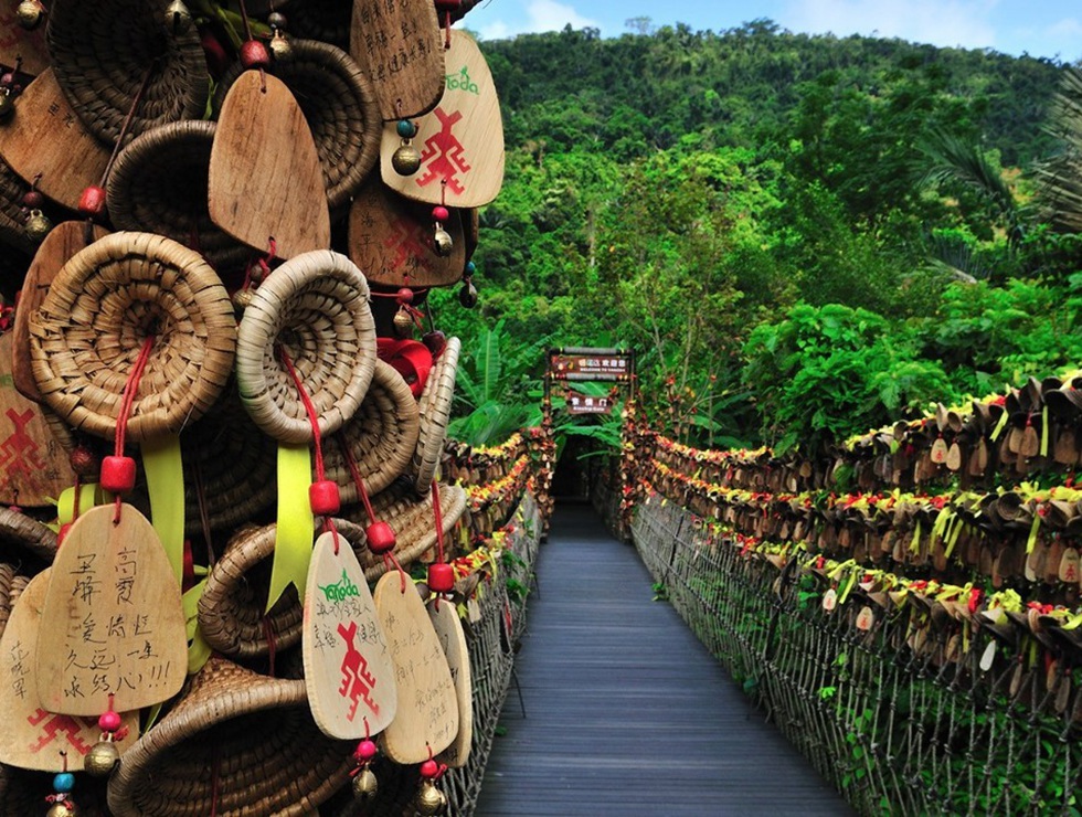 呀諾達雨林文化旅游區