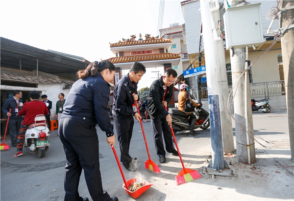 陵水 县城人口_艳阳高照,陵水河畔欢歌起舞三月三 陵水县人