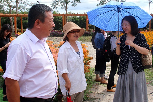 中国外文局局属媒体到访三亚水稻国家公园