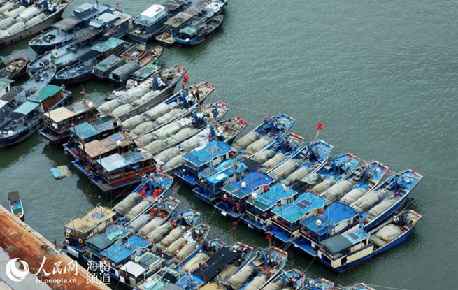 海南台風預警提高至三級 客滾船停航高鐵停運