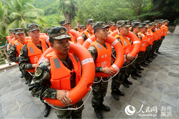 武警三亞支隊全力備戰台風“楊柳”