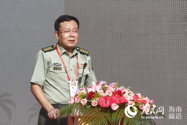 中国人民解放军总医院海南医院院长周登峰在开幕式上致辞 人民网记者枉源 摄