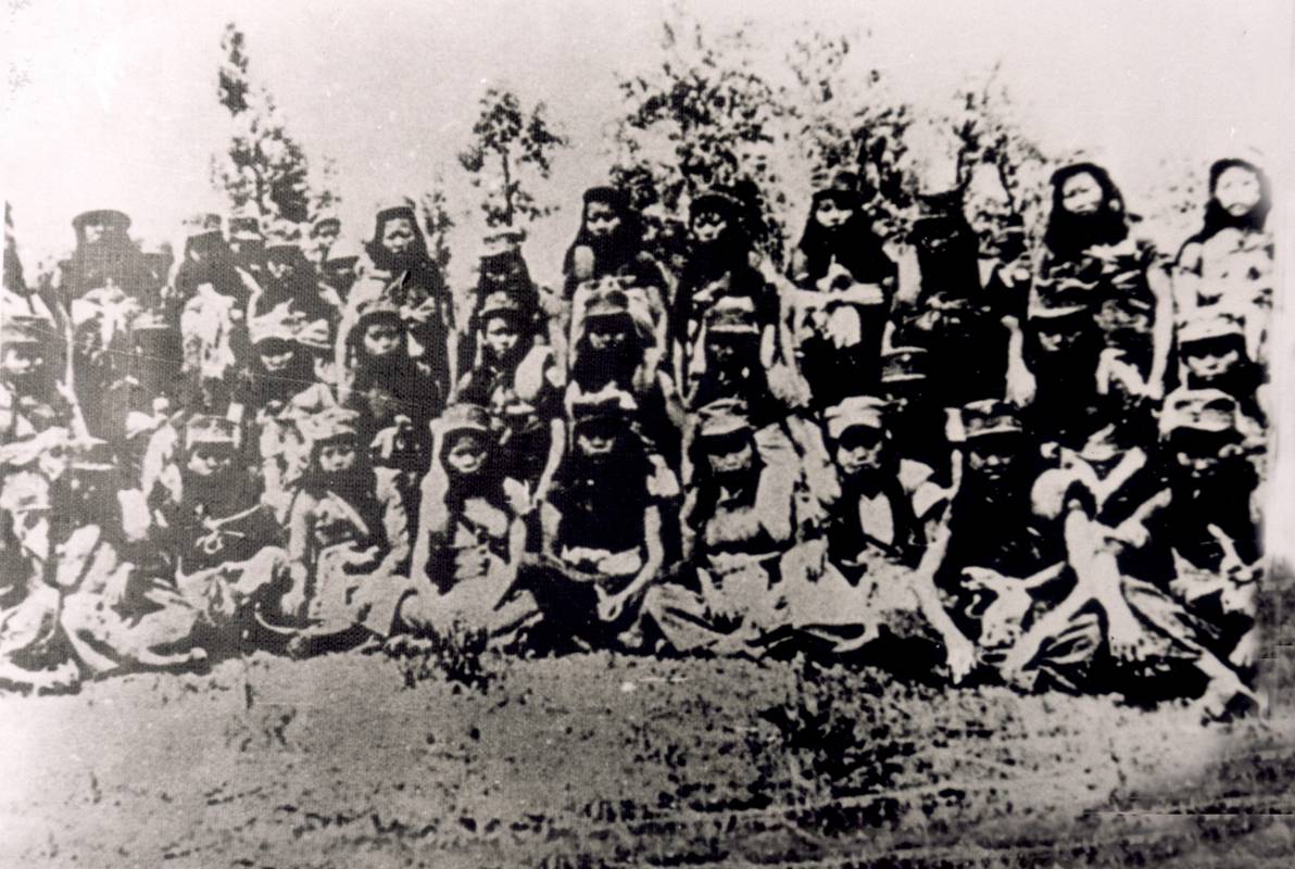 瓊縱隊部分女戰士。