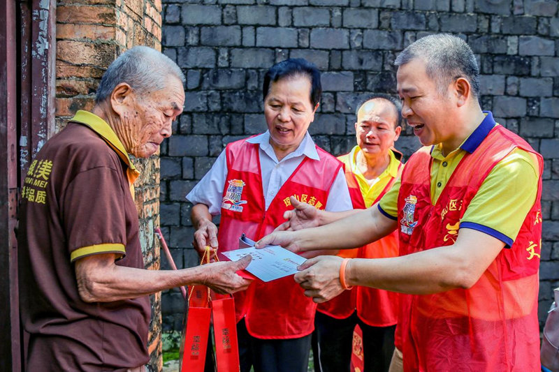宣講走進基層。海口市委宣傳部供圖