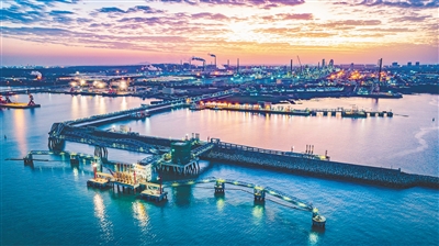 洋浦化工企业和成品油码头