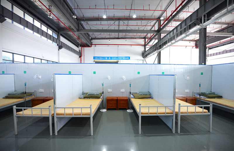 儋州二号方舱医院整体完工，可提供4800张床位。梁惠摄