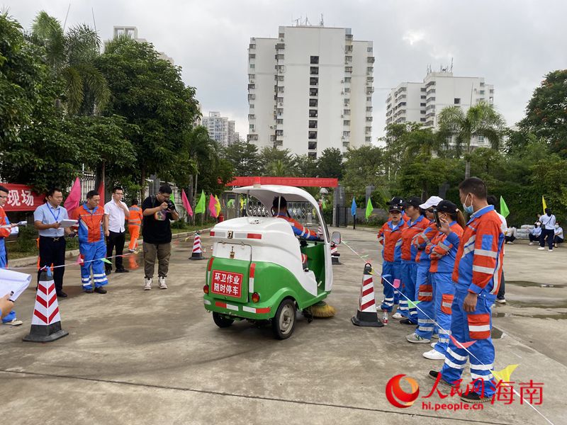 实操竞赛现场。人民网 樊欢迪 摄