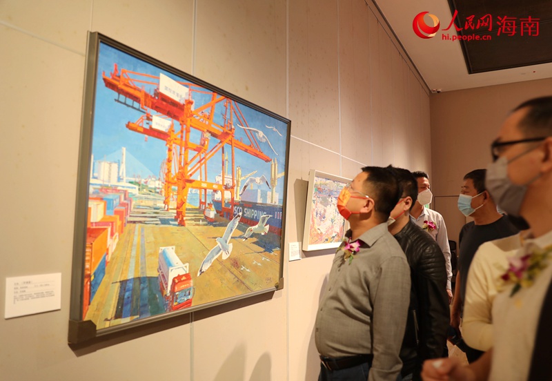 陕琼两地优秀美术作品展现场。人民网 符武平摄