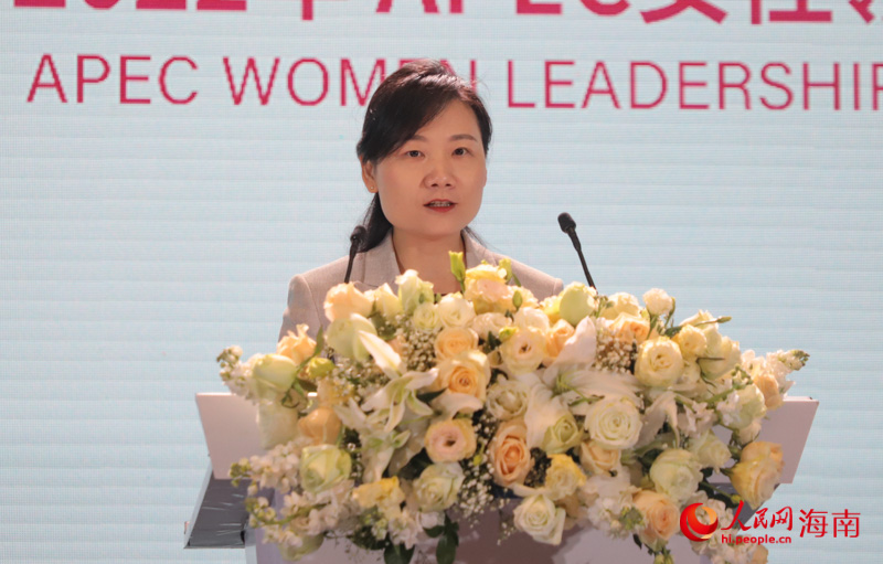 三亚市人民政府副市长尹承玲致辞。人民网 牛良玉摄