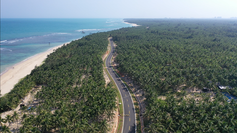 海南环岛旅游公路文昌段。马迪摄