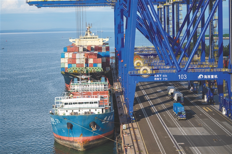 海南扩大开放推动进出口贸易创新高