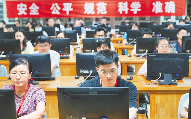 海南省高考整体评卷进度已过80% 预计6月25日公布成绩