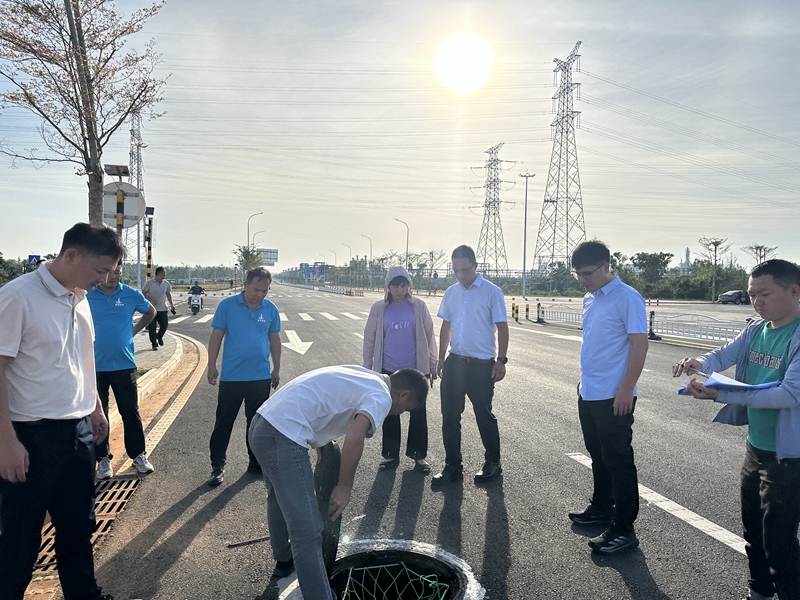 竣工驗收現場。陸進炳攝