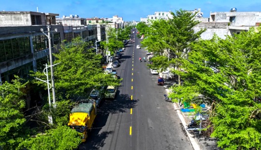 海口龍華：道路“白變黑”鋪就幸福“民生路”