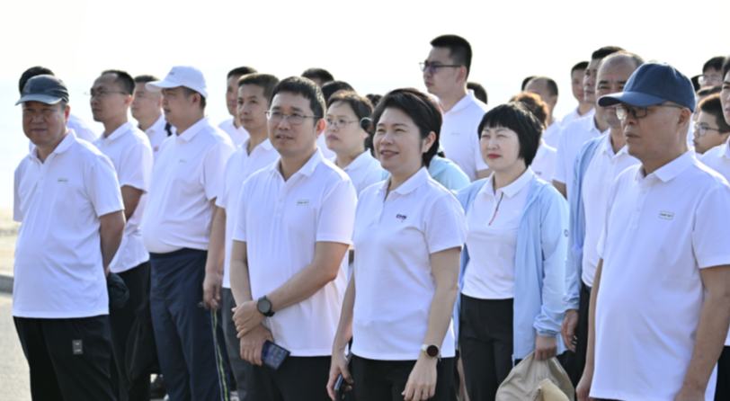 省民政厅举办2025年健步走暨体重管理年启动活动