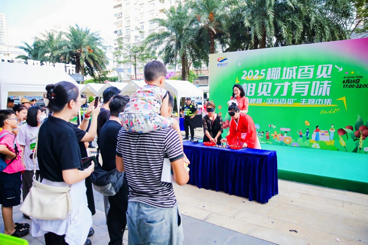 市集活动现场。主办方供图