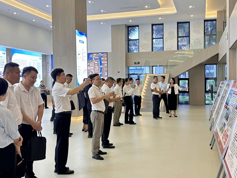 全省新兴领域“两个覆盖”集中攻坚工作现场会来到高新区现场观摩。海口国家高新区管委会供图