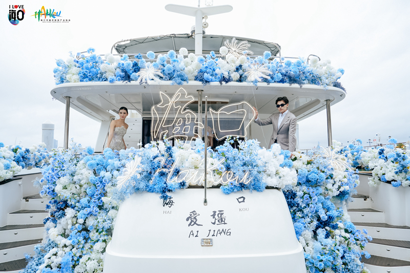 模特在華彩·海口灣進行拍攝。主辦方供圖