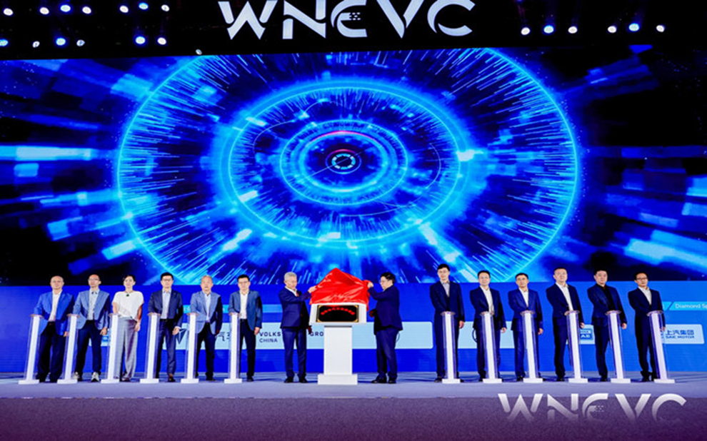 智能网联汽车（海南）技术服务中心揭牌仪式