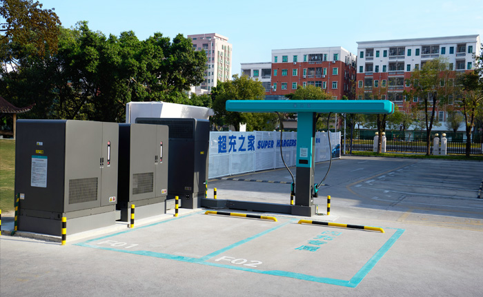 图11-比亚迪闪充站中站1