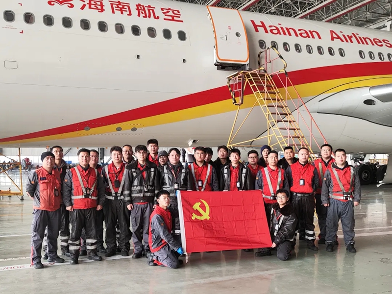 北京分公司大修部顺利完成首次空客A330NEO定检工作。