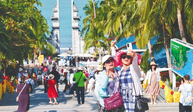 流连山海 畅享春光