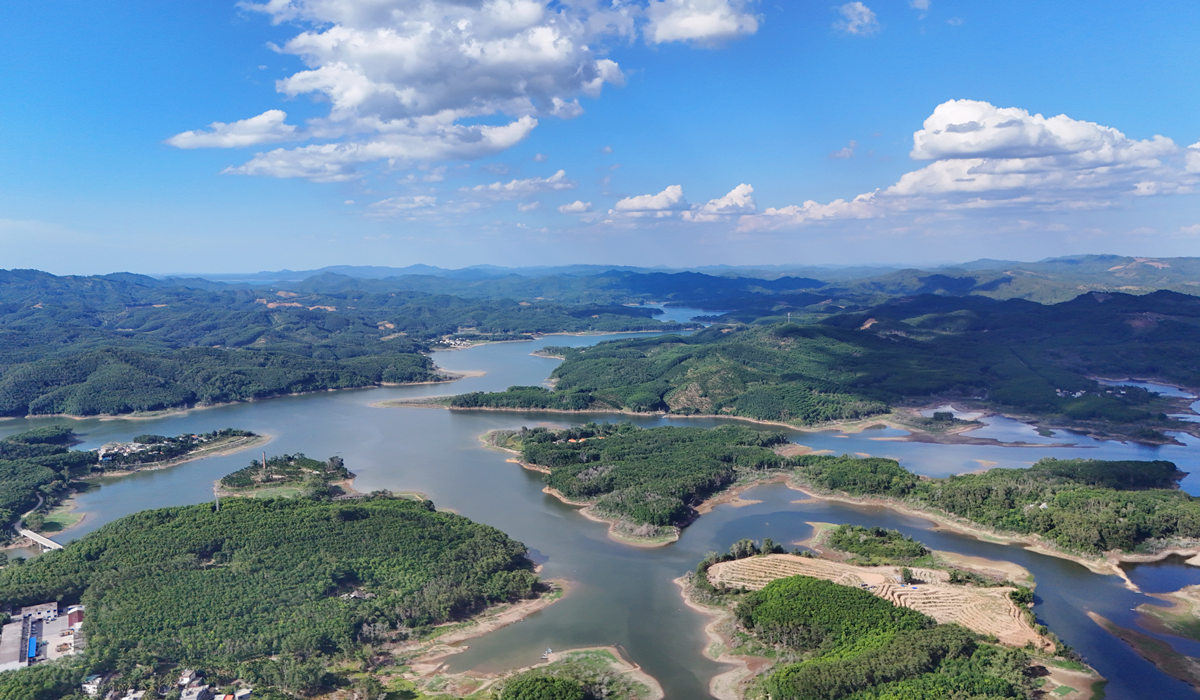 2.37万平方米的湿地为松涛水库筑起一道坚实的生态屏障