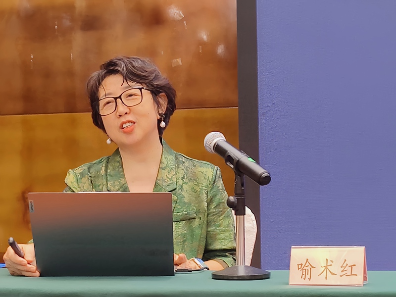 7武汉大学法学院教授、劳动与社会保障法研究中心主任喻术红作“新业态劳动者权益保障前沿：理论与实践创新”专题讲座。主办方供图