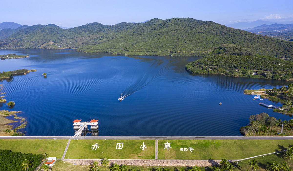 三亞市赤田水庫護源提質，筑牢城市飲用水安全屏障。三亞市水務局供圖