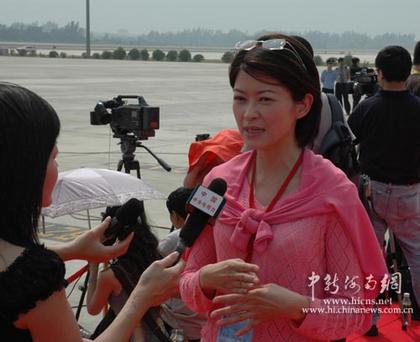 300记者抢料 两岸记者搅热两岸农业合作论坛