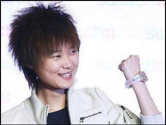 《<em>这里的黎明静悄悄</em>》开播 <em>女兵裸浴</em>戏登央视
