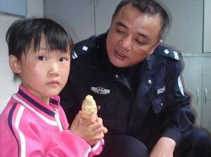 海口一学校门口有8家按摩店 小姐大肆招揽生意