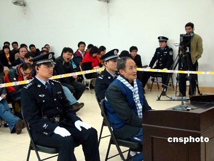 <em>艺校</em>大二<em>女生</em>欲<em>整容</em>,做中国第一美女(组图)
