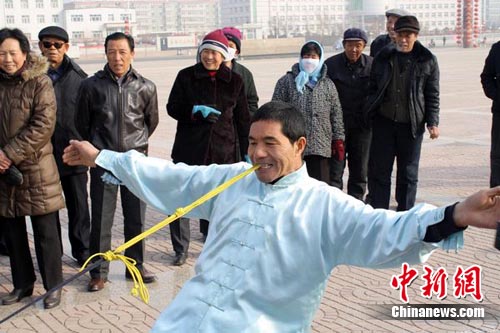 27岁芭蕾舞女<em>教师</em>引诱男学生<em>上床</em> 被判无罪