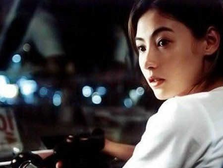 邵美萱三色<em>写真秀风情</em> 新嫩模变身潮流偶像