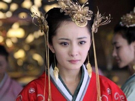 邵美萱三色<em>写真秀风情</em> 新嫩模变身潮流偶像